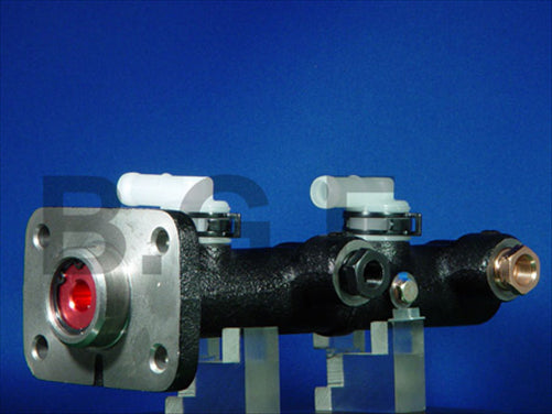 SILVERLINE BRAKE MASTER CYLINDER