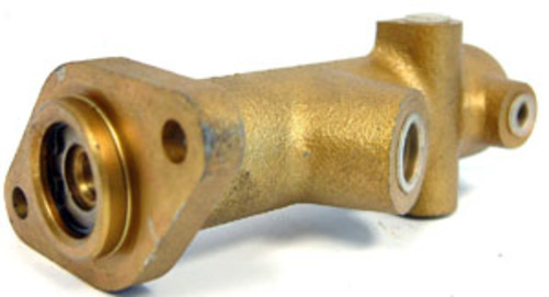 BRAKE MASTER CYLINDER - RENAULT 16                           *