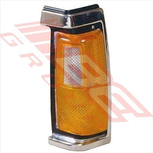 Nissan CORNER LAMP - R/H - CHROME/BLACK TRIM - NISSAN NAVARA D21 1986-89