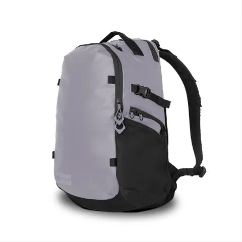 WANDRD Stratus 18L Everyday Camera Backpack â€“ Uyuni Purple