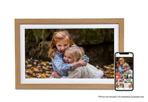 Firefly FRAMEO 15.6" Wiâ€‘Fi Digital Photo Frame â€“ Oak Wood