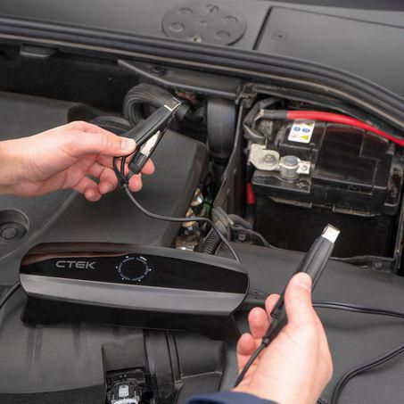 CTEK 12V 8A CS One Lead Acid and Lithium Battery Charger 40-333