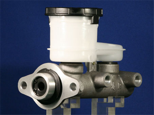 SILVERLINE BRAKE MASTER CYLINDER - HOLDEN JACKAROO 7/8
