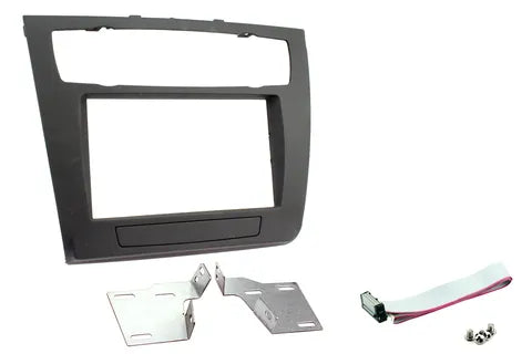 Connects2 / Metra Double DIN Dash Kit | 2007-2013 BMW 1 Series (Without iDrive, with Auto Air Con)