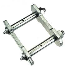 4x4 Leaf Spring Shackle - Greasable DT9-200031