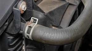 GATES RADIATOR HOSE UPPER 05-2052